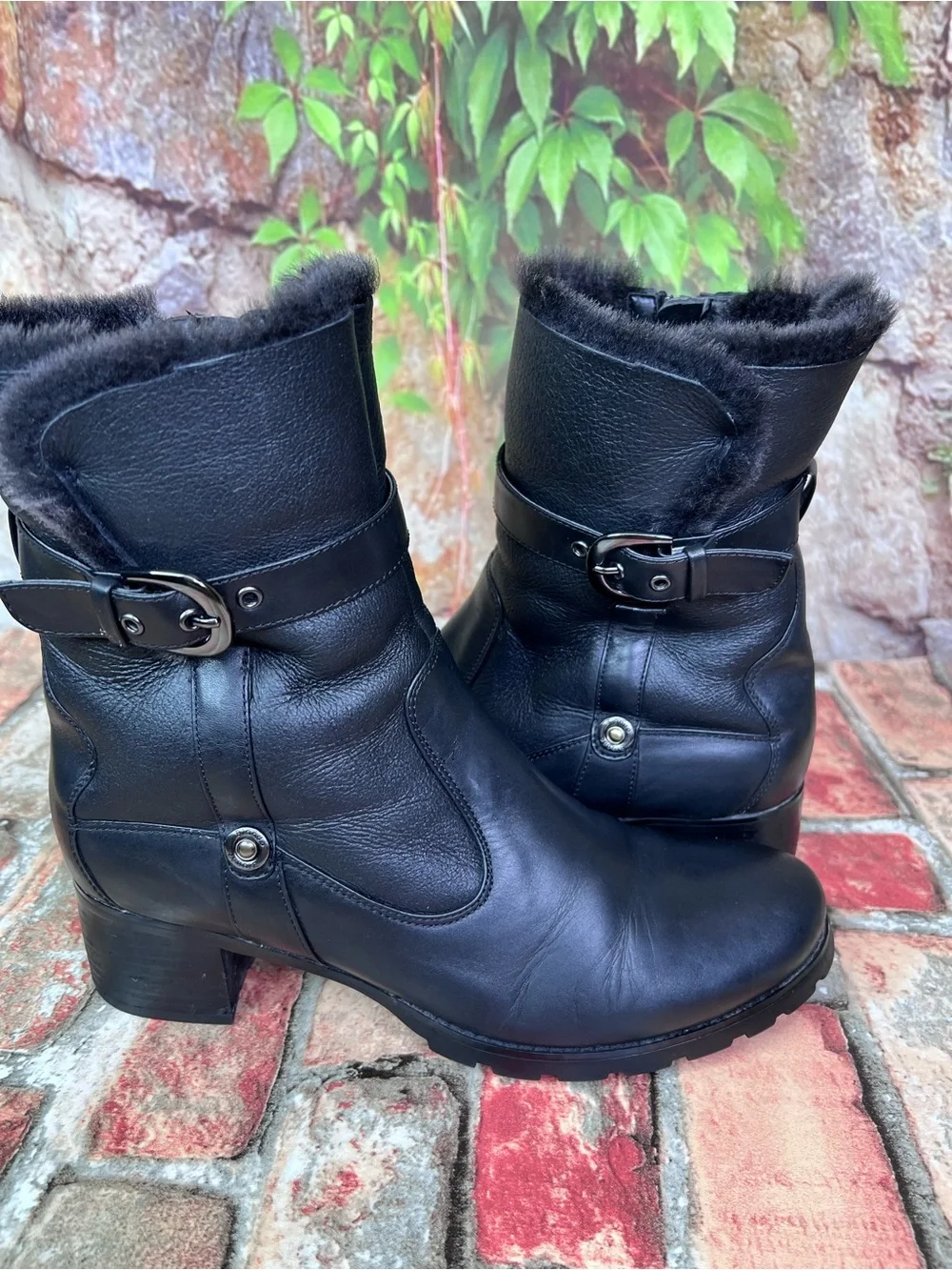 BLONDO Black Leather AquaProtect Shearling Lined Waterproof Block Heel Boots, 9M